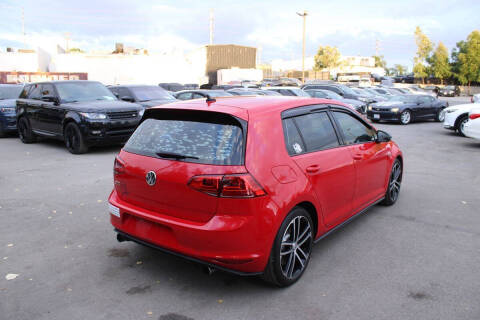 2017 Volkswagen Golf GTI Sport