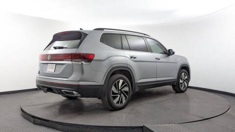 2025 Volkswagen Atlas SE