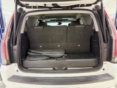 2018 Cadillac Escalade Luxury