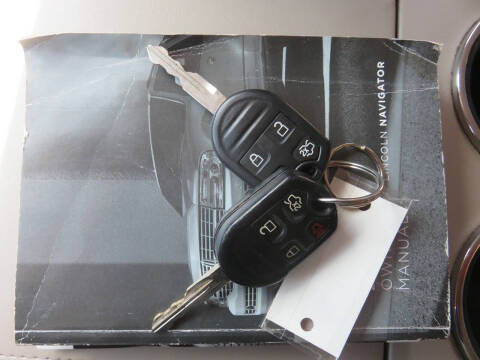 2013 Lincoln Navigator L