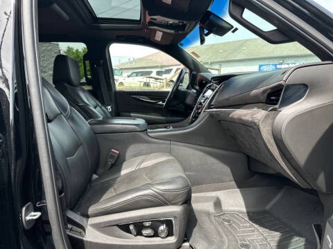 2016 Cadillac Escalade Platinum