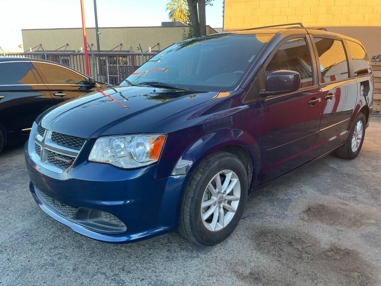 2014 Dodge Grand Caravan for sale at FRED AUTO WHOLESALE INC in Fresno, CA