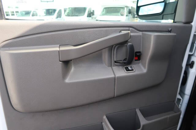 2021 GMC Savana 2500