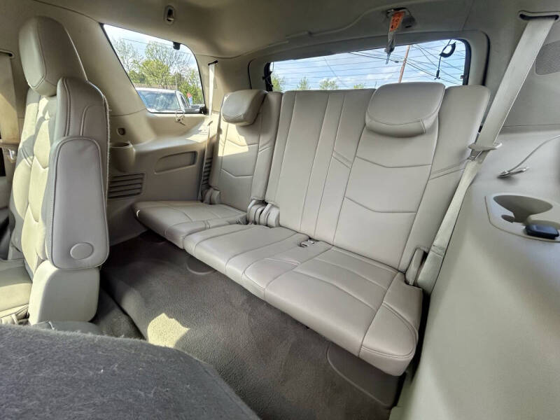 2015 Cadillac Escalade Luxury