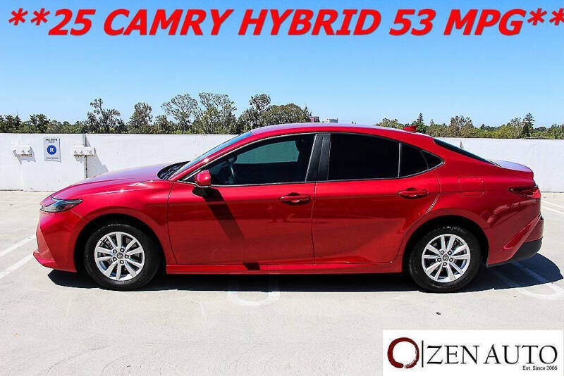 2025 Toyota Camry LE