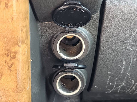 2005 Nissan Pathfinder LE