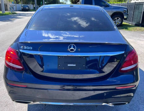2017 Mercedes-Benz E-Class E 300