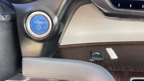 2022 Toyota Sienna LE 8-Passenger