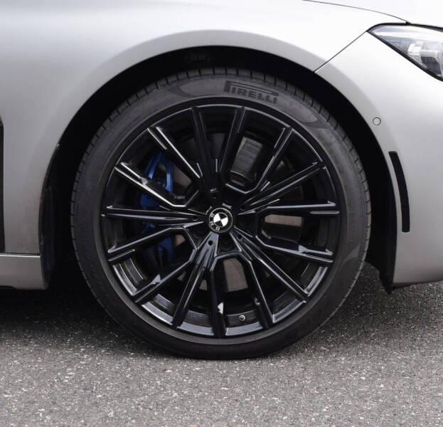 2022 BMW 7 Series M760i xDrive