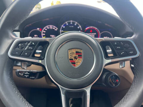 2023 Porsche Cayenne