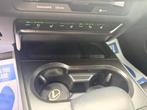 2021 Lexus UX 200