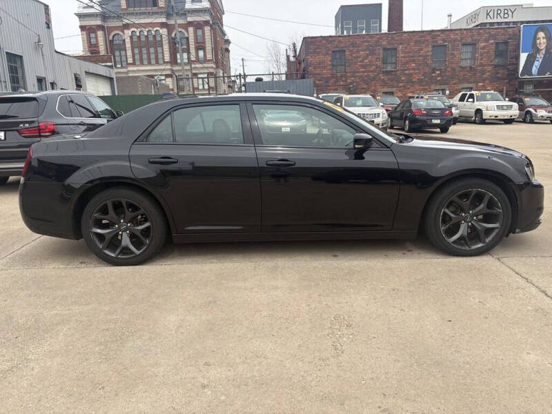 2021 Chrysler 300 S V6