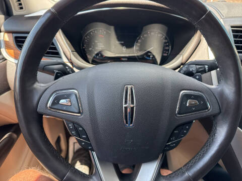 2019 Lincoln MKC Select