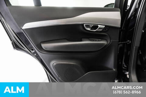 2025 Volvo XC90 B5 Core Bright Theme