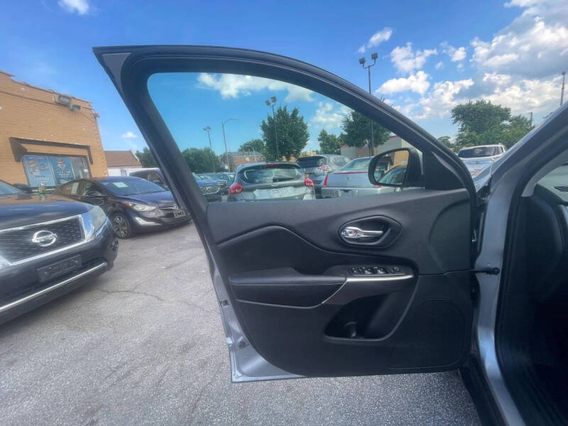 2019 Jeep Cherokee Latitude
