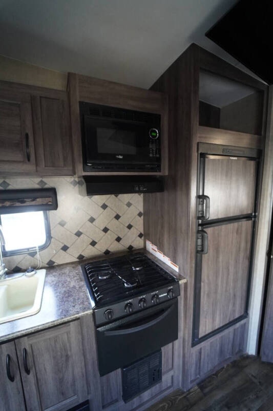 2020 Pacific Coachworks Sandsport 2114