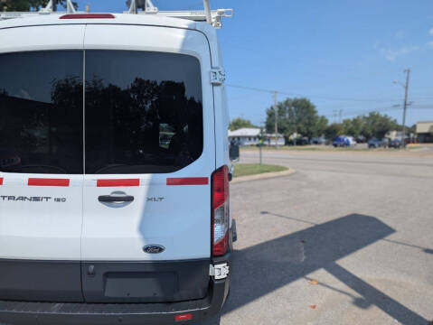 2017 Ford Transit 150 XLT
