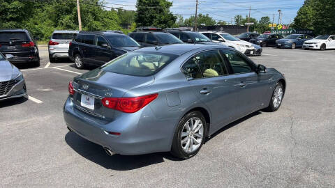 2015 Infiniti Q50 Premium