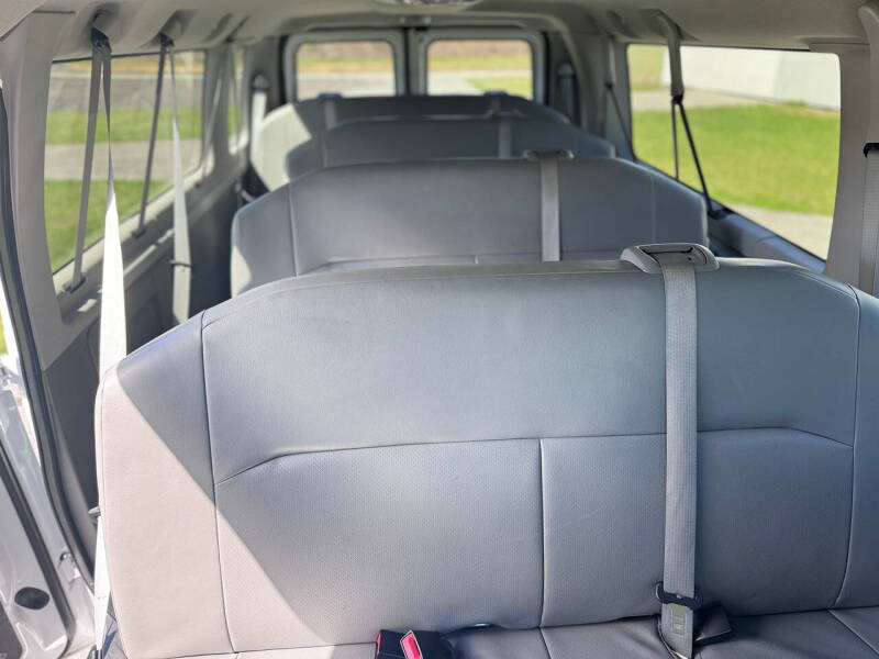 2014 Ford E-Series E-350 SD XL
