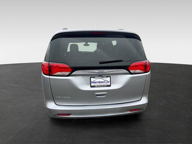 2020 Chrysler Voyager LXi