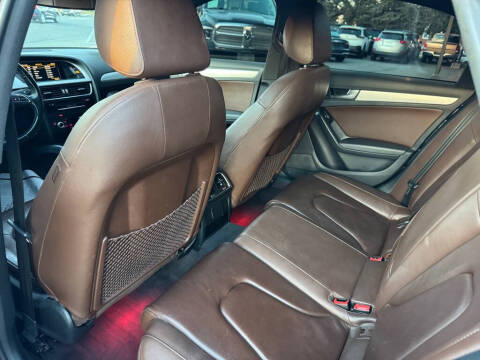 2016 Audi A4 2.0T quattro Premium