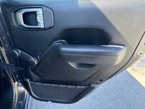 2024 Jeep Gladiator Sport