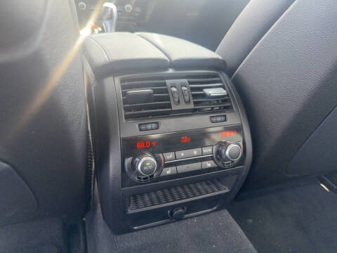 2011 BMW 5 Series 550i xDrive
