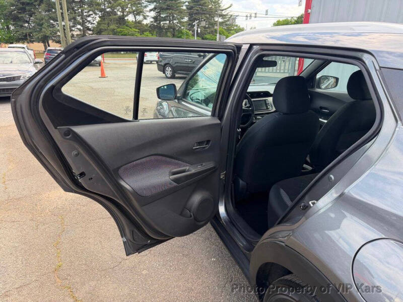 2020 Nissan Kicks SV