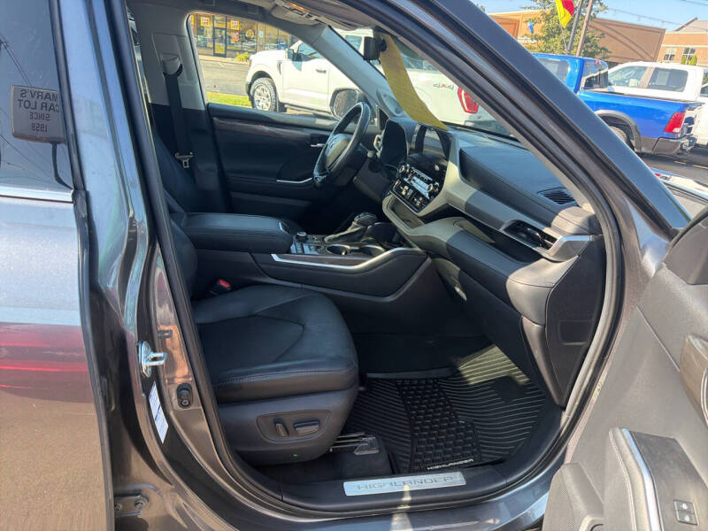 2021 Toyota Highlander Platinum