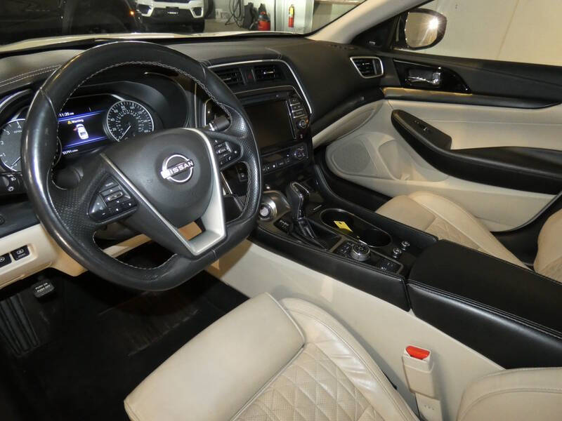 2023 Nissan Maxima 3.5 Platinum