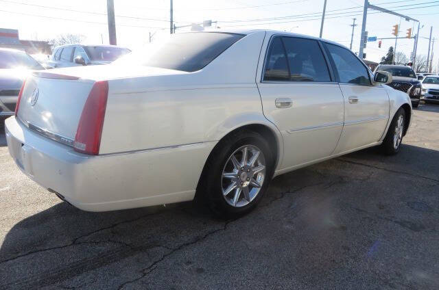 2010 Cadillac DTS Luxury Collection