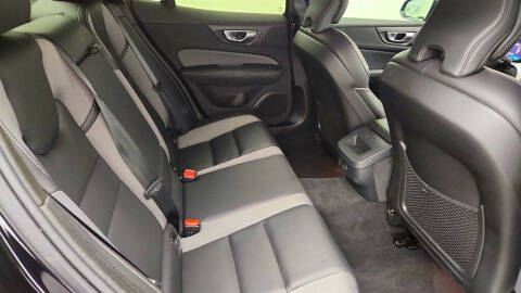 2024 Volvo S60 B5 Plus Black Edition