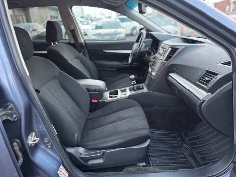 2013 Subaru Outback 2.5i Premium