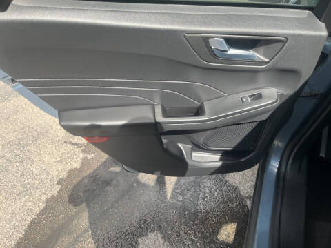 2025 Ford Escape Platinum