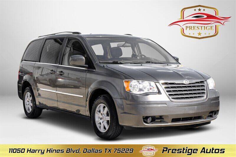 2010 Chrysler Town and Country for sale in Dallas, TX