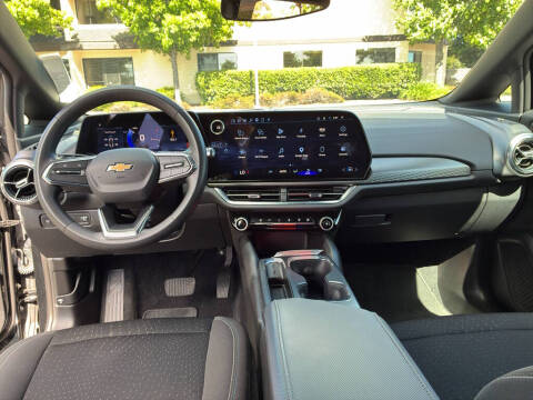 2025 Chevrolet Equinox EV LT