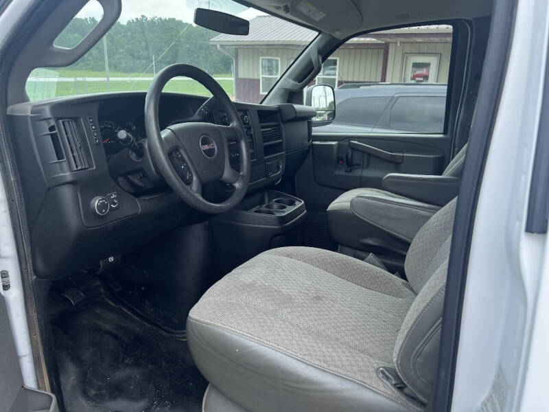 2017 GMC Savana 2500