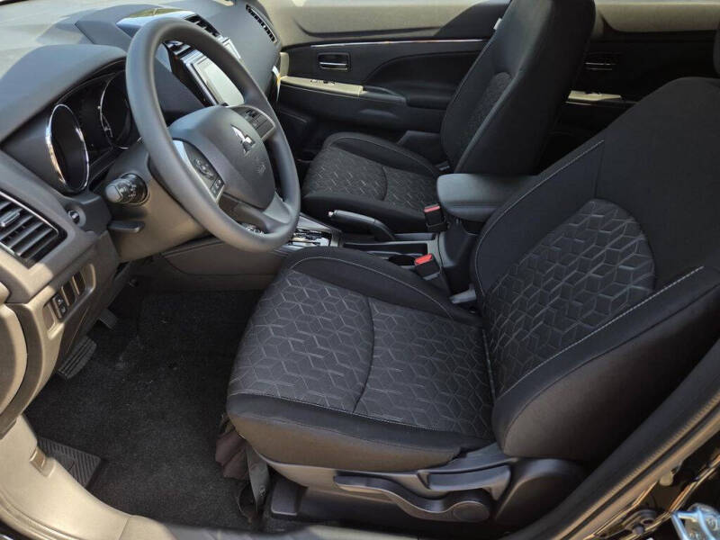 2026 Mitsubishi Outlander Sport ES