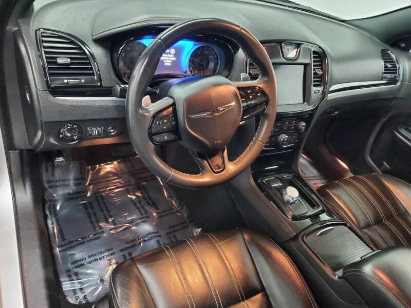 2022 Chrysler 300 S V6