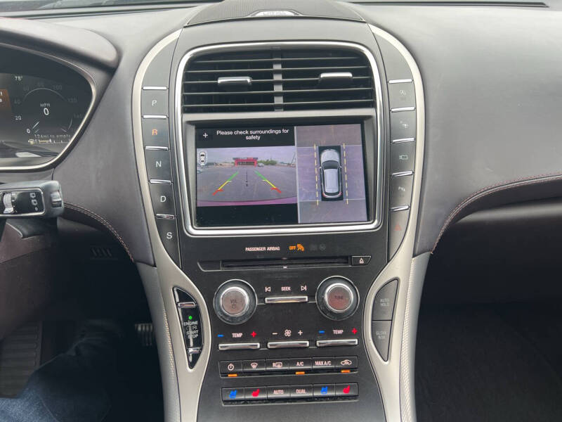 2019 Lincoln Nautilus Black Label