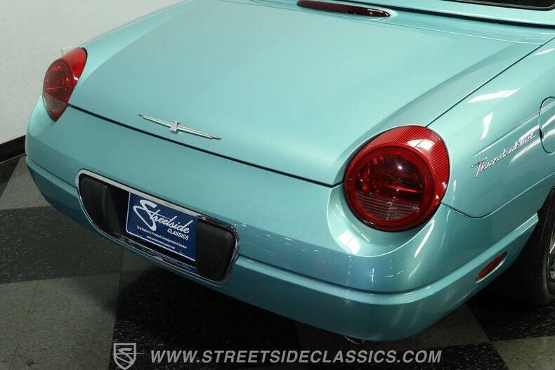 2002 Ford Thunderbird Deluxe