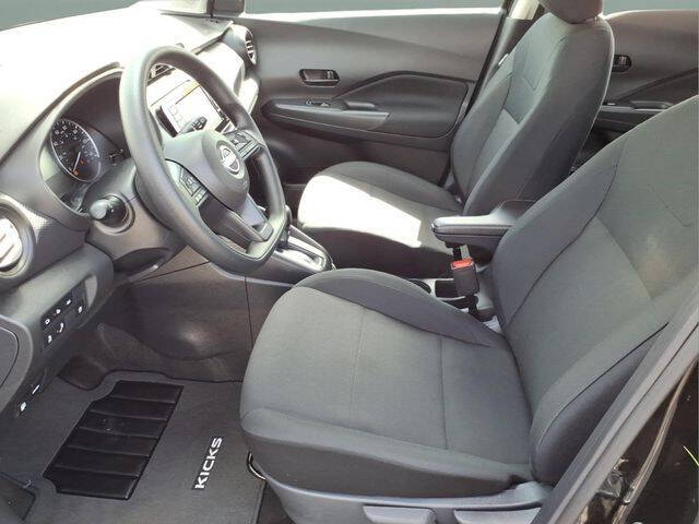 2025 Nissan Kicks Play S