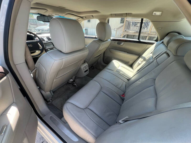 2011 Cadillac DTS Premium Collection