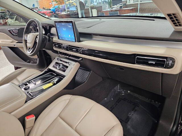 2023 Lincoln Aviator Standard