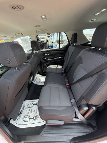 2018 Chevrolet Traverse LT Cloth