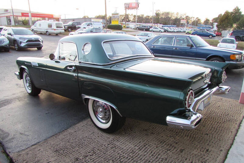 1957 Ford Thunderbird