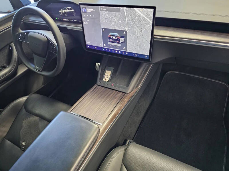 2023 Tesla Model X Standard Range