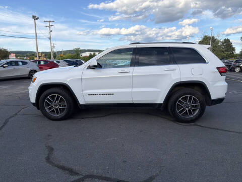 2020 Jeep Grand Cherokee Laredo E