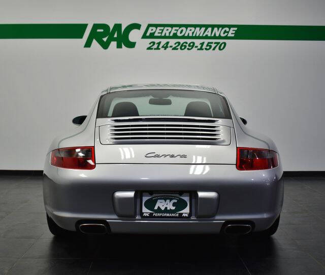 2005 Porsche 911 Carrera