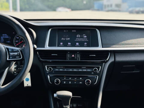 2019 Kia Optima LX